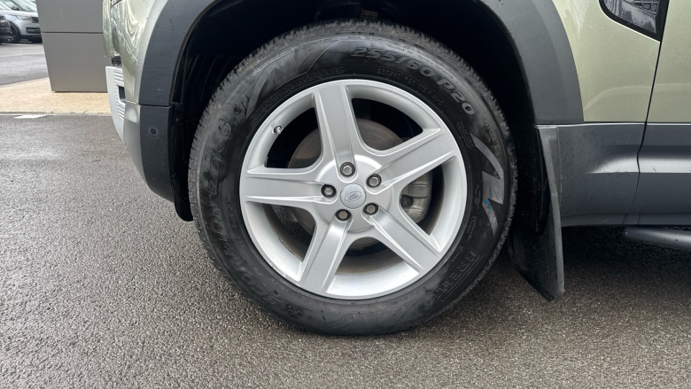 Land Rover Defender 2.0 D200 SE 110 5dr Auto Diesel Estate